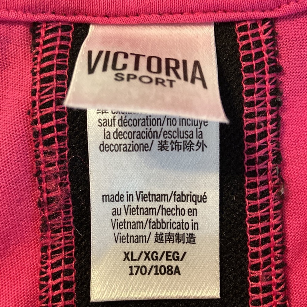 Victoria Sport size XL shirt in excellent condition - Picture 7 of 7